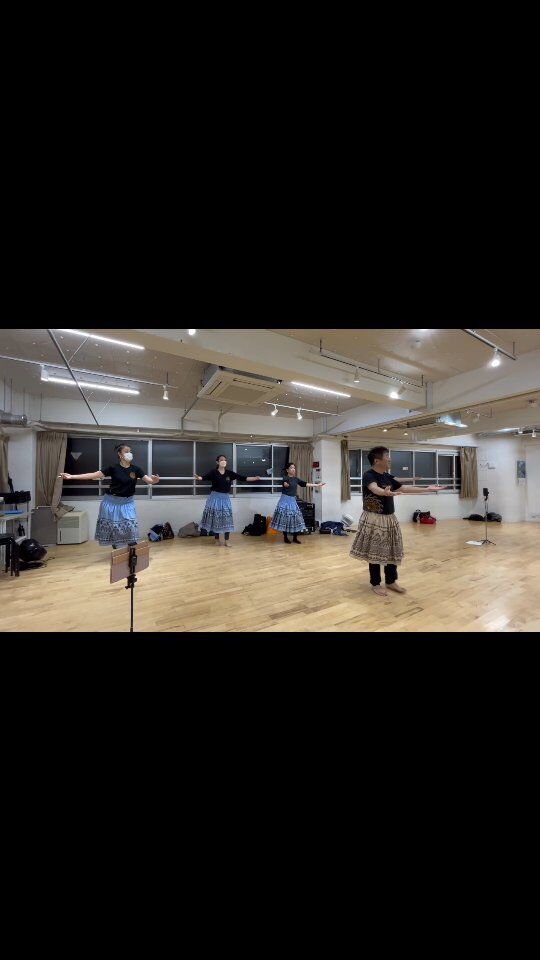 "Ke 'ala tuberose" is as known as "Hilo March" song by Hiliu🎶  #hiliu #hilomarch #ヒリウ #ヒロせきね #いとうゆり #hula #フラダンス #みんなで踊って #letsdance