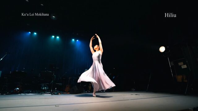 Kuʻu Lei Mokihana is a love song composed by Queen Liliʻuokalani, expressing deep affection and devotion.
The mokihana, referenced in the lyrics, is a native tree found only on Kauaʻi. Its small, cube-shaped fruits, known for their gentle anise-like scent, are traditionally strung into lei.
In this song, the lei symbolizes a beloved sweetheart—
a quiet, tender love that lingers close to the heart and evokes warmth, intimacy, and longing.

For this instrumental performance, we chose ballet as a visual language to accompany the music.
Ballet’s refined movement, balance, and restraint resonate deeply with the emotional subtlety of this composition.

Rather than illustrating the lyrics directly, the dancer expresses the feeling beneath the melody—
love that is graceful, dignified, and enduring.
The silence between movements and the controlled flow of the body reflect the same quiet elegance found in the music.

This collaboration bridges cultures, allowing classical dance to gently echo the spirit of this timeless love song.

We hope you enjoy this meeting of music and movement.

#ballet #Hiliu #liliuokalani #queenliliuokalani #hawaiian